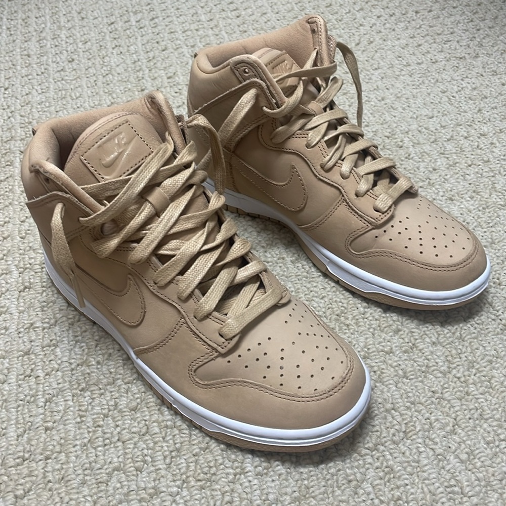 Nike Women's Dunk High PRM MF 'Vanchetta Tan 6.5 Like new! Perfect condition!